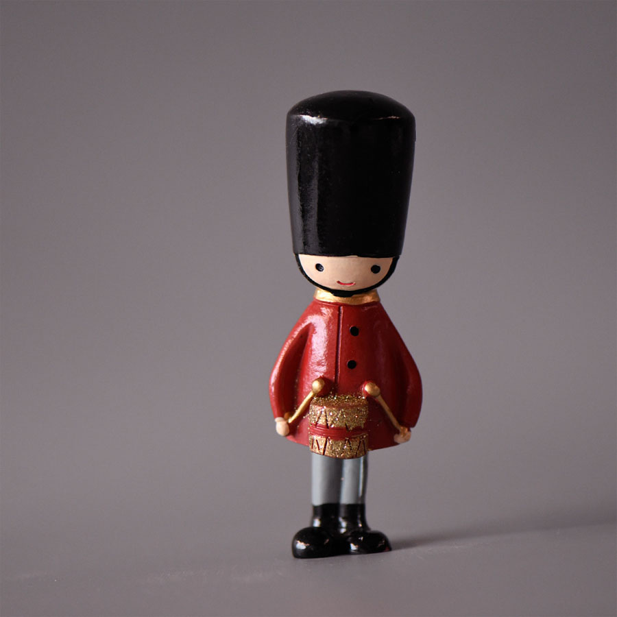 Nutcracker Puppet Soldier, Res - Nutcracker Figurine 评论和价格